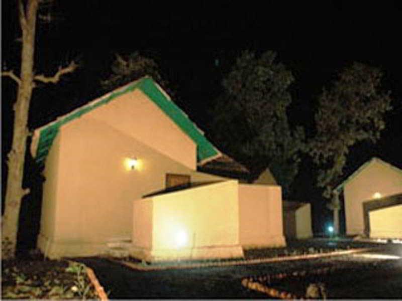 מלון Bandhavgarh National Park Tiger Lagoon מראה חיצוני תמונה